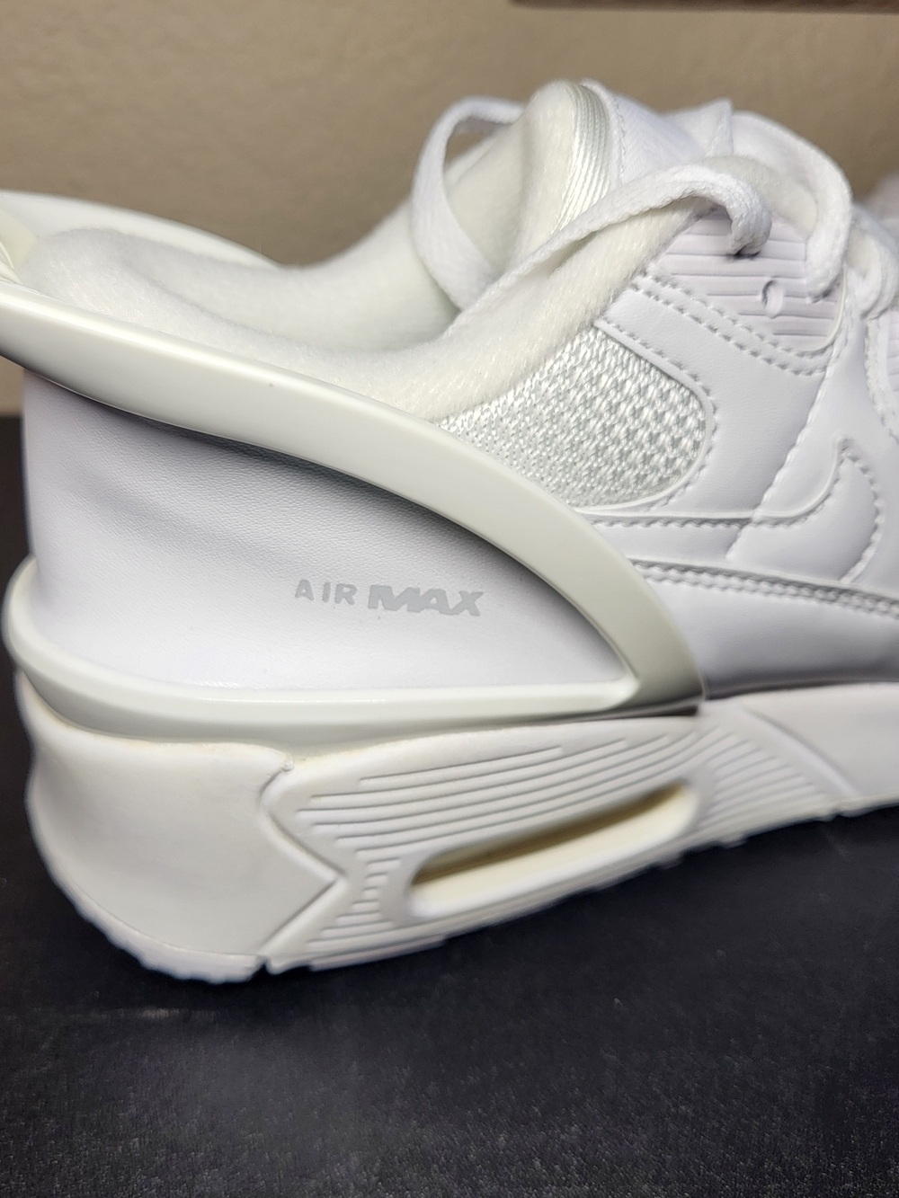 *NEW* Nike Air Max 90 Flyease Triple White Shoes Sneakers Size 5Y Women's 6.5 - Picture 7 of 9